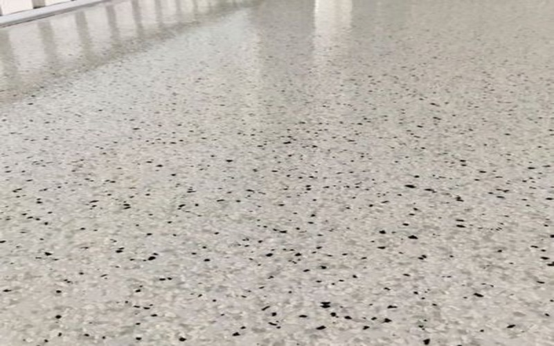 Epoxy Floor Coatings vs. Traditional Paint: An Amarillo Homeowner’s Guide